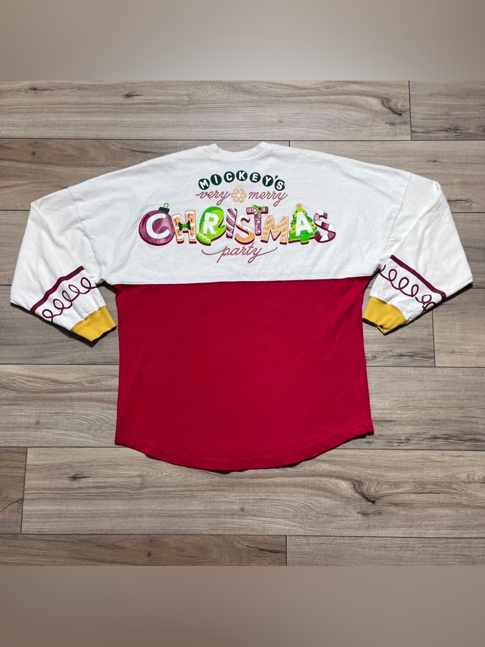 Disney Parks Unisex Mickey's Very Merry Christmas Party 2019 Spirit Jersey M